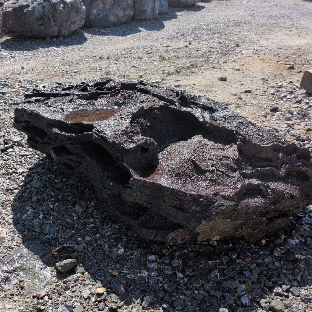 浅間溶岩石　56キロ　庭石　石　石材 庭　坪庭　ガーデニング　鑑賞石