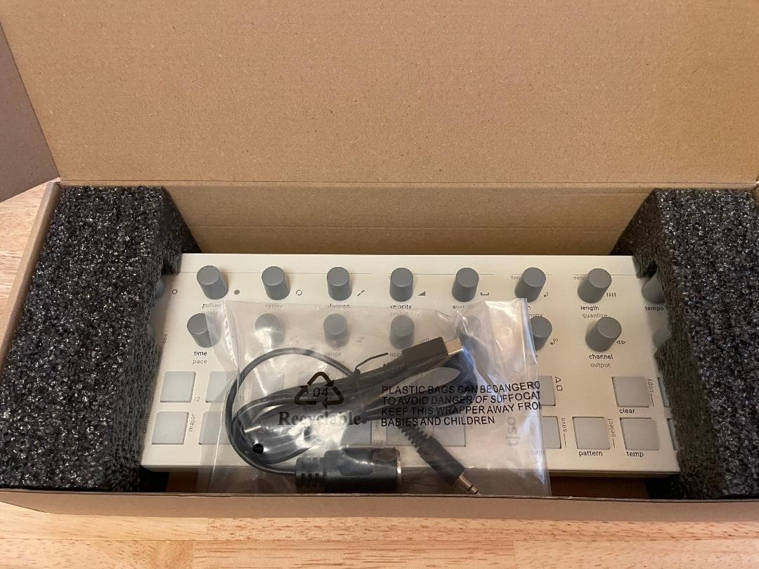 美品 Torso t-1 white モジュラー シーケンサー