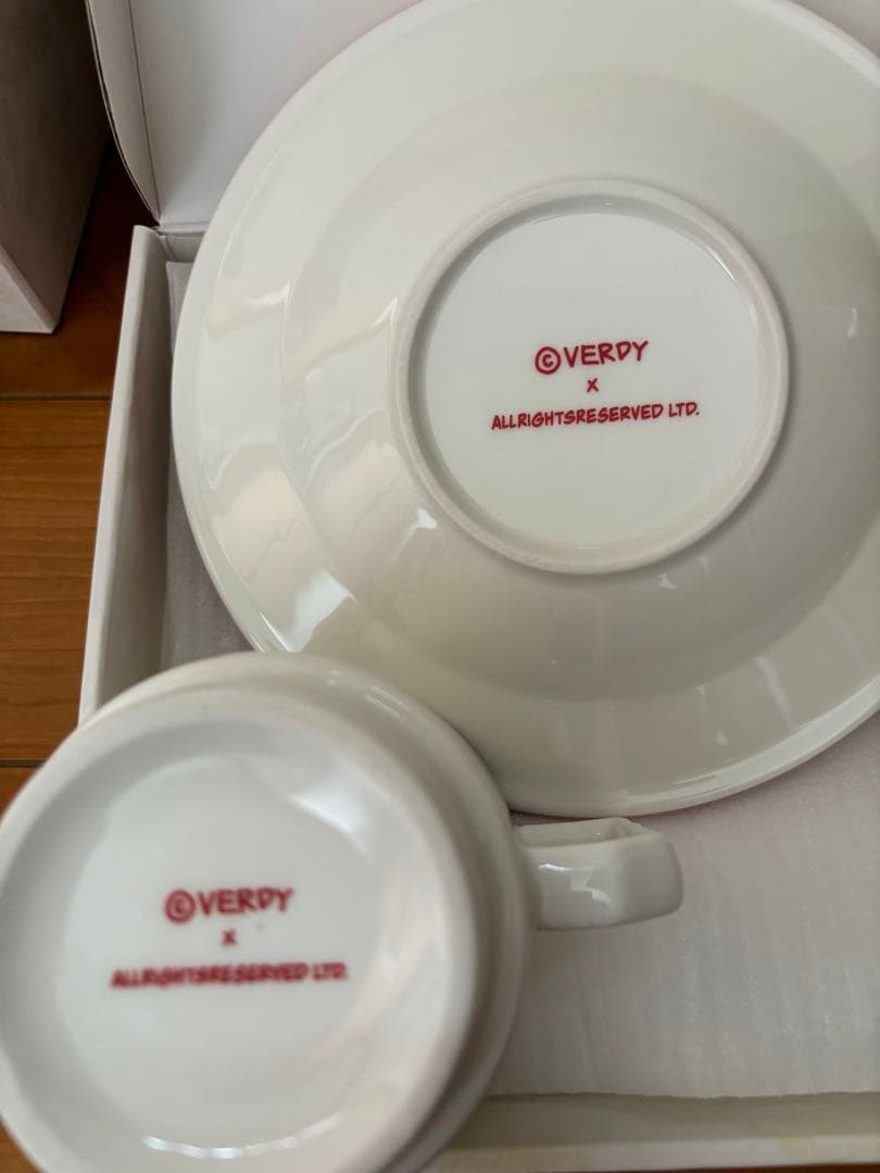 Girls Don't Cryお皿とマグカップ　verdyガールズドントクライ