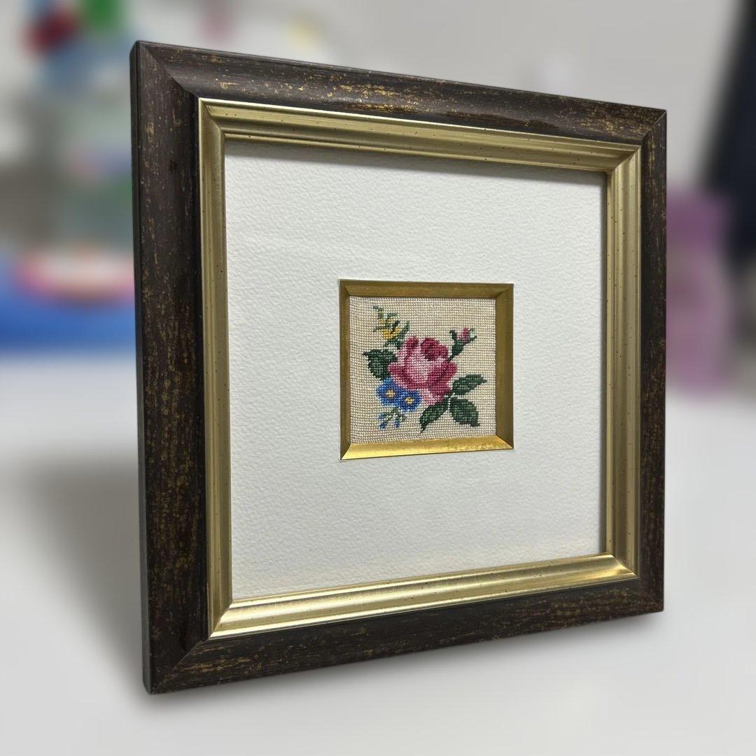 極小刺繍プチポアン 額装品（正方形18.3cm）｜気品あるバラのミニ額