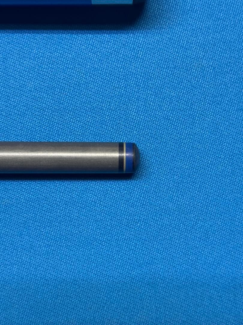 ビリヤード　ブレイクキュー　プレデター