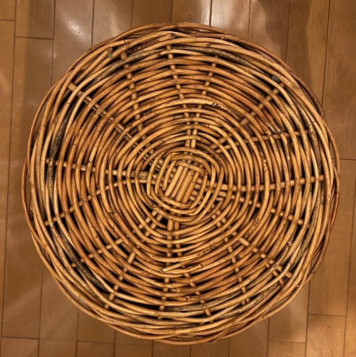 【オールドラタン】特大サイズのバスケット 物入れ 鉢カバーなどに