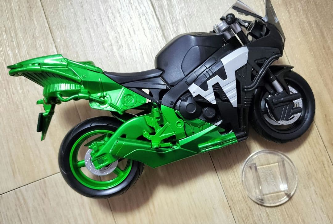 S.H.Figuarts (真骨彫製法) 仮面ライダーW & ハードボイルダー