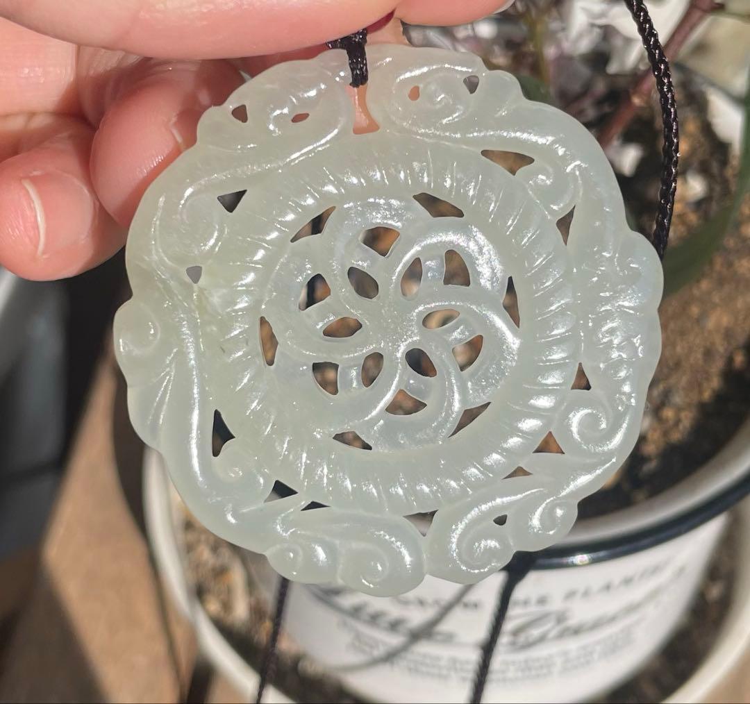 訳あり特価】天然和田玉（ホータン玉）ペンダント 透明感のある白 鑑定