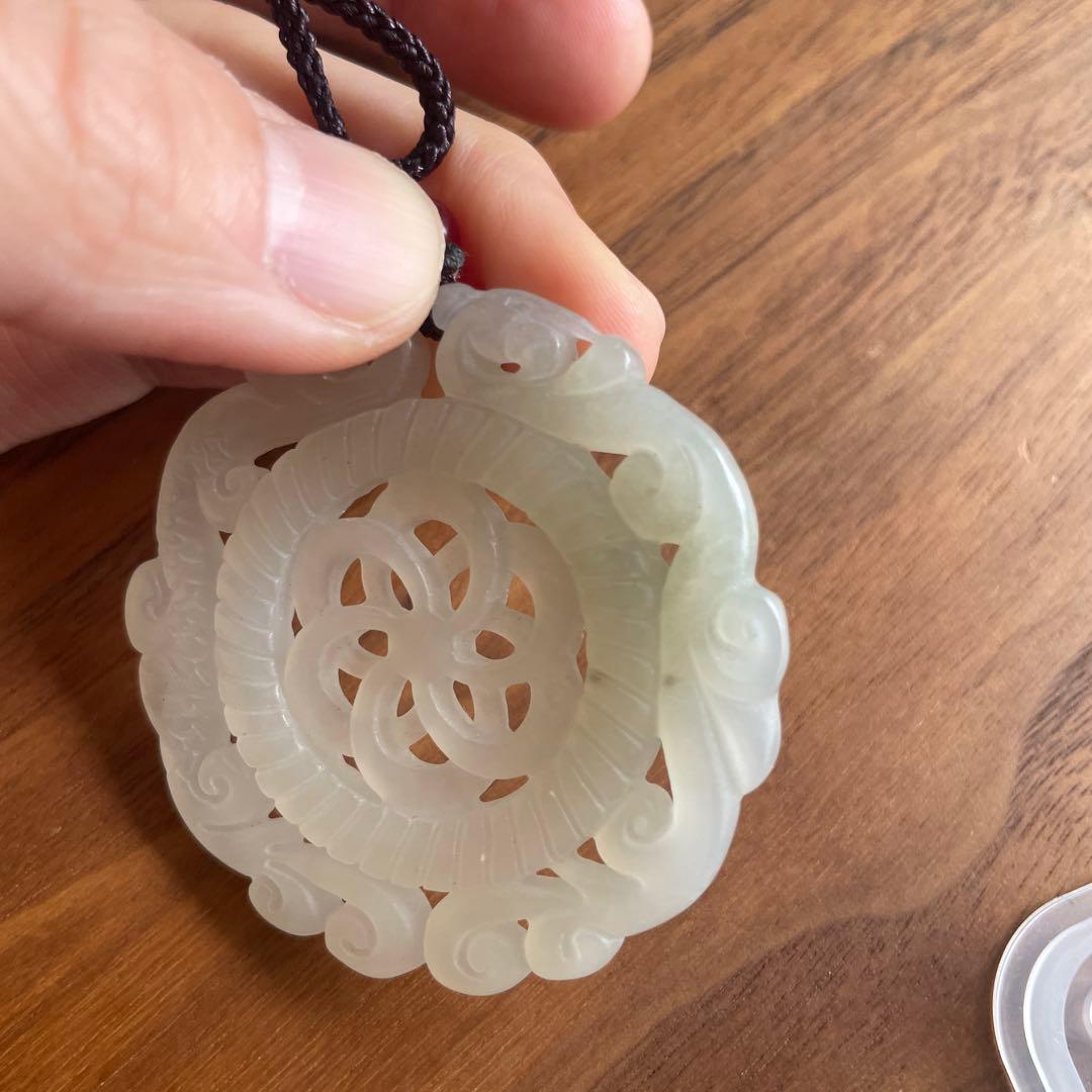 訳あり特価】天然和田玉（ホータン玉）ペンダント 透明感のある白 鑑定