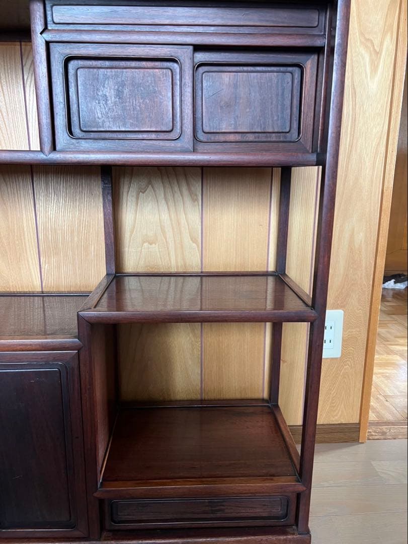 木製ラック 飾り棚ダークブラウン 収納扉付き