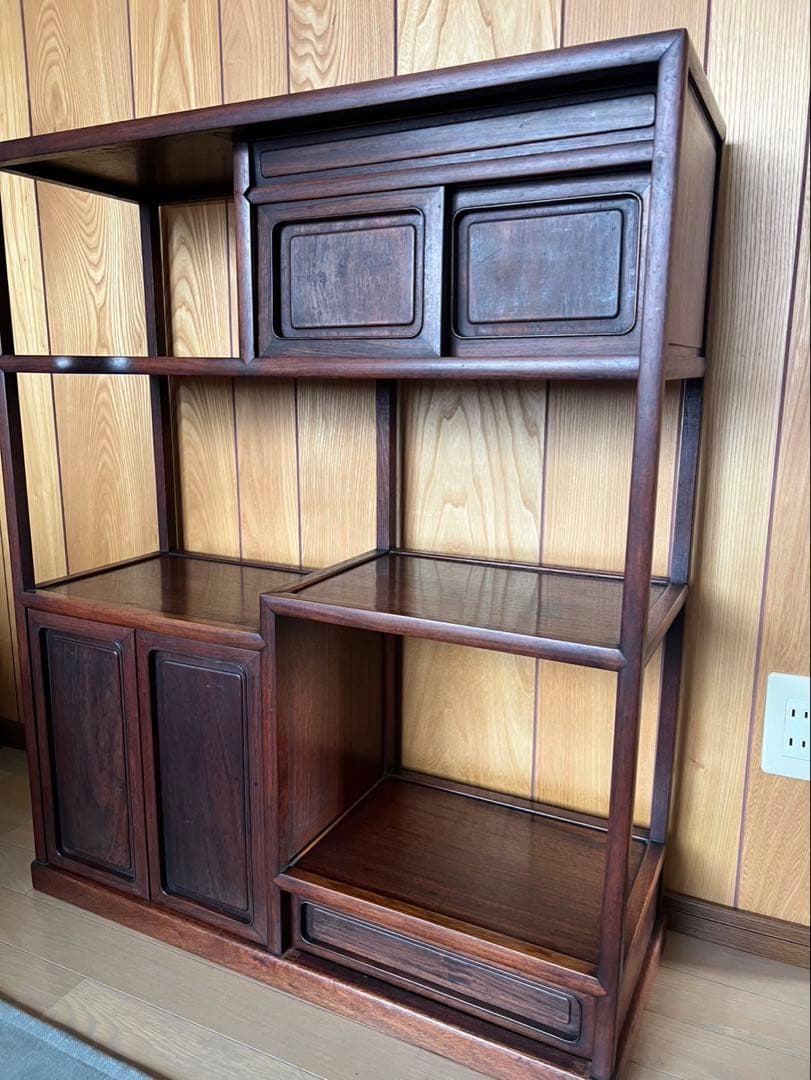 木製ラック 飾り棚ダークブラウン 収納扉付き