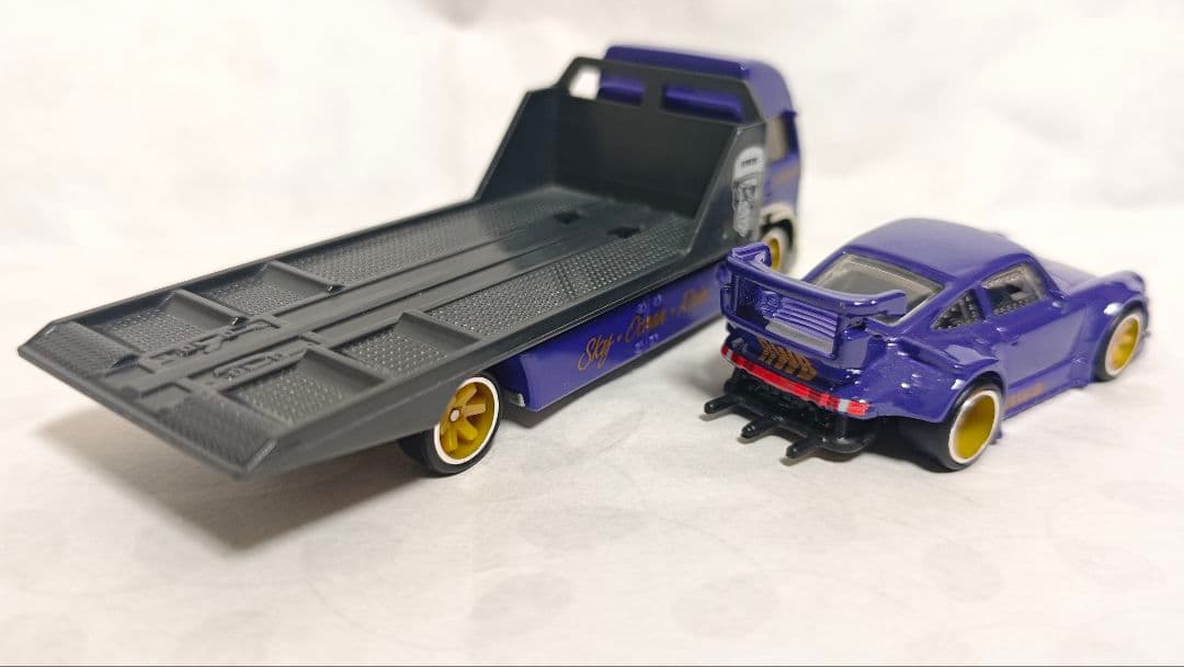 ホットウィール RWB ポルシェ 930 紫・白