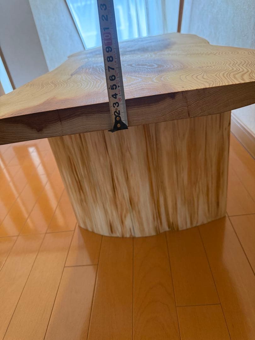 天然杉一枚板極美杢目自然曲線のテーブル蜜蝋クリーム仕上げ‼️