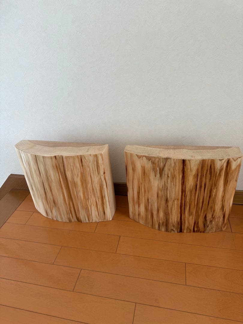 天然杉一枚板極美杢目自然曲線のテーブル蜜蝋クリーム仕上げ‼️