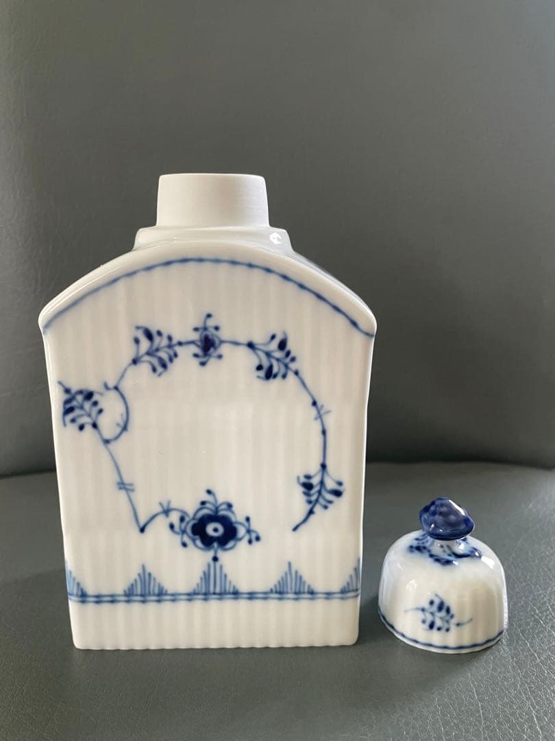 送料込みロイヤルコペンハーゲン　ティーキャディーボックス箱付き未使用美品