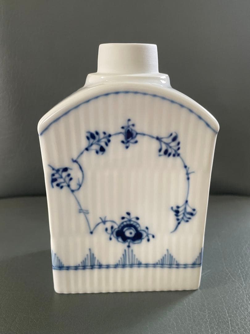 送料込みロイヤルコペンハーゲン　ティーキャディーボックス箱付き未使用美品