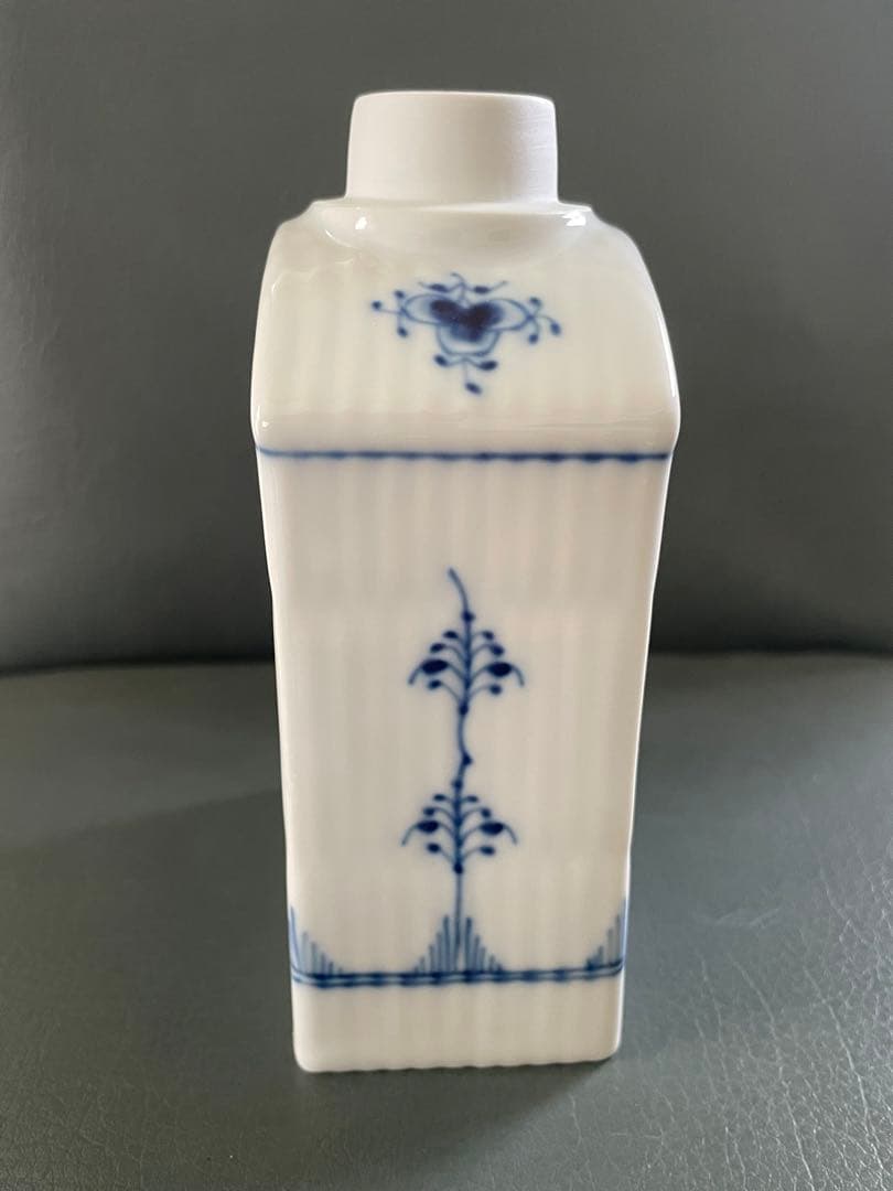 送料込みロイヤルコペンハーゲン　ティーキャディーボックス箱付き未使用美品