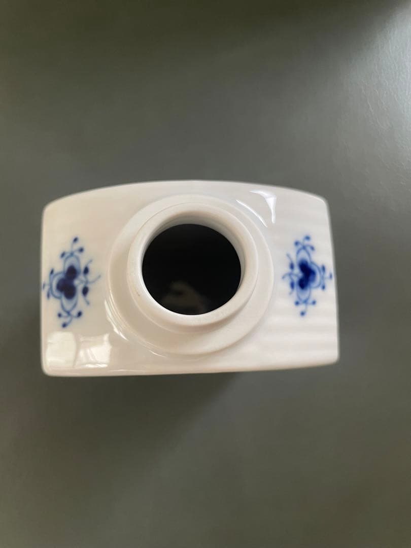 送料込みロイヤルコペンハーゲン　ティーキャディーボックス箱付き未使用美品