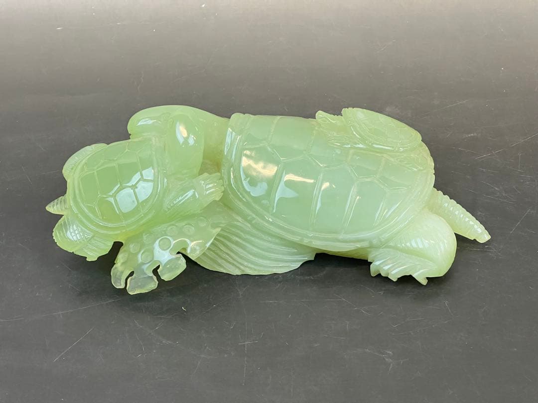 ［美品］翡翠亀　横19cm台付き　送料込み