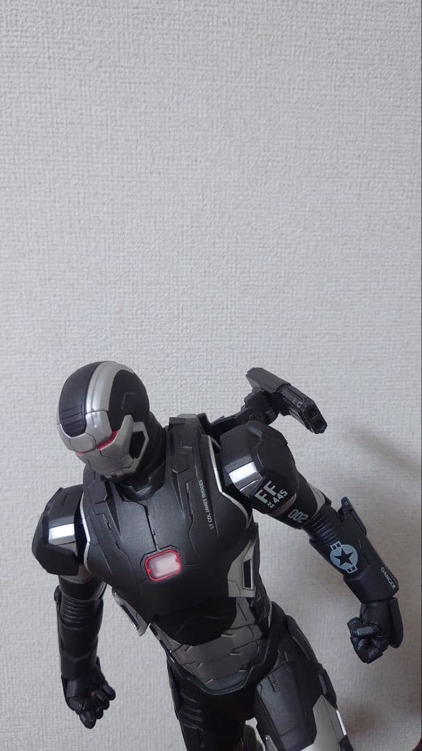 【ジャンク品】ウォーマシン　フィギュア