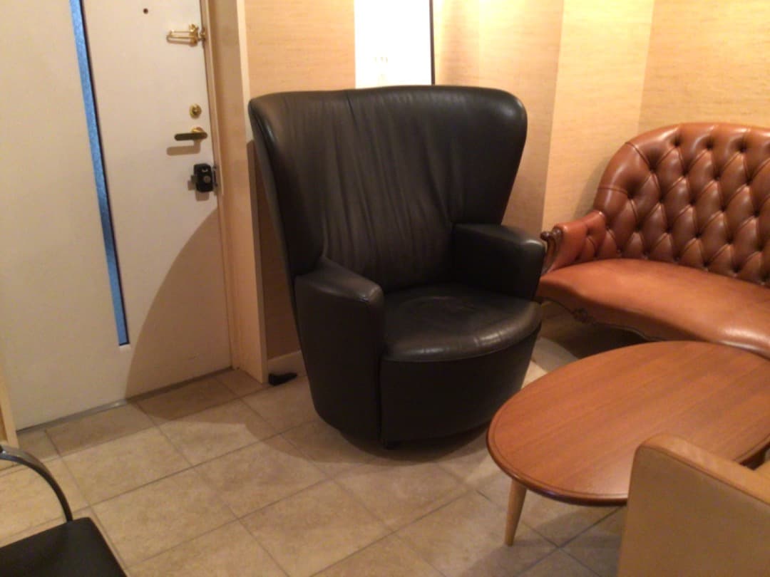 mat　Rossi di albizzate社　最高峰ハイバックチェア