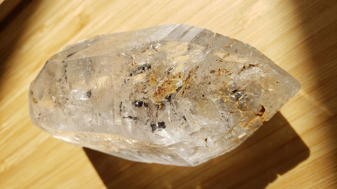 水入り グラファイト イン クォーツ