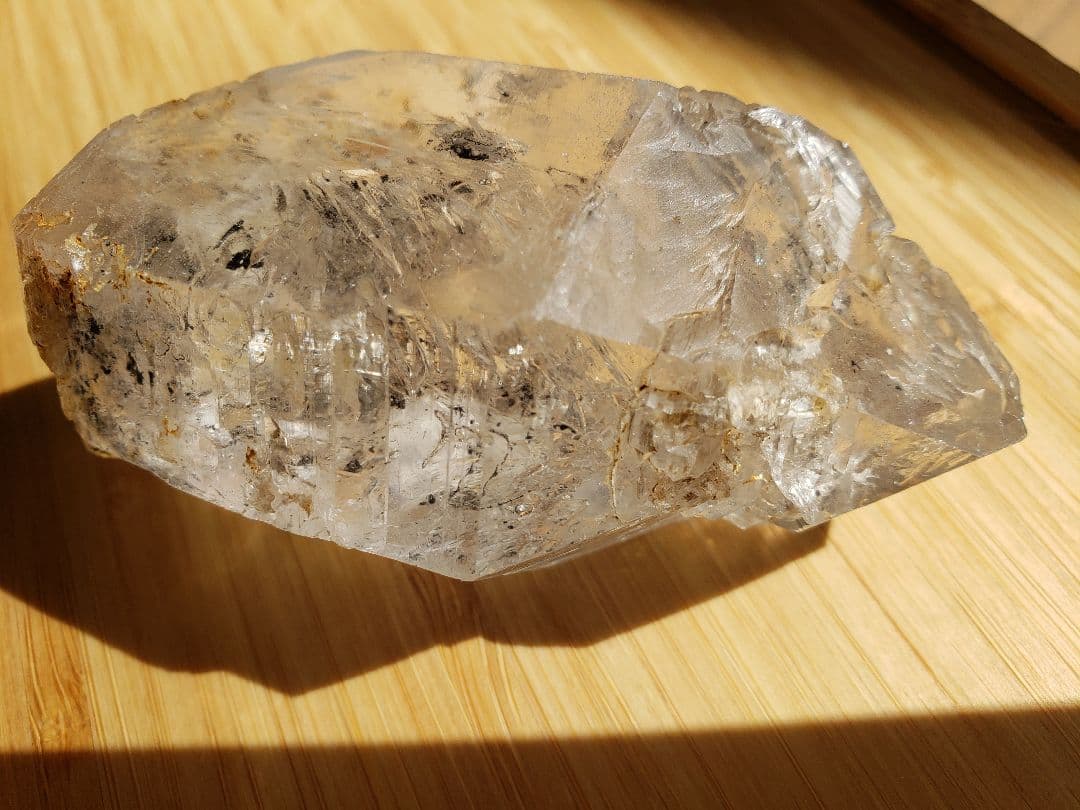 水入り グラファイト イン クォーツ