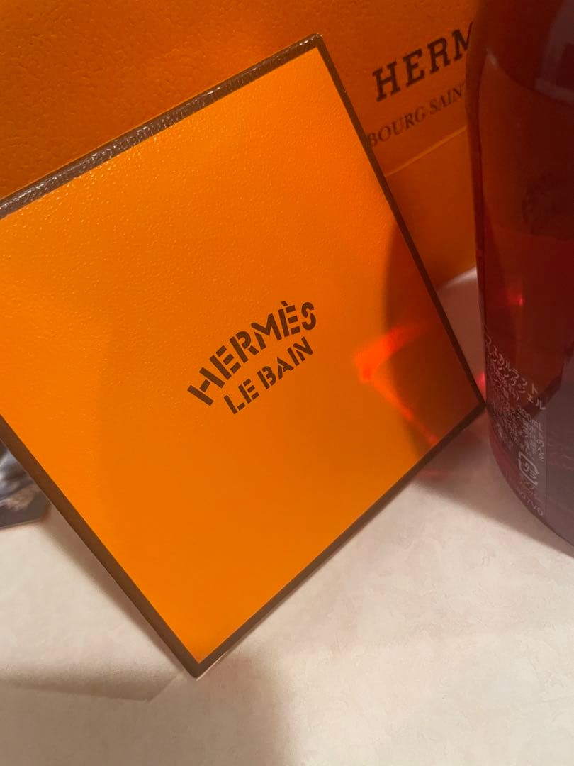 HERMES Eau de rhubarbe éclatée 300ml