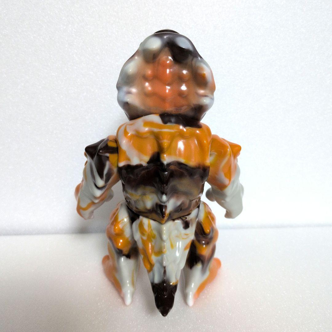 ソフビ ユーキデイドリーマー【ダイノワン】マーブル塗装 - メルカリ