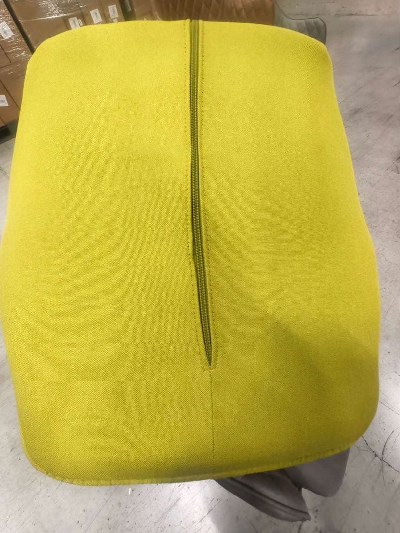 ダイニングチェアイエロー4脚セット布張り北欧風デザインファブリック