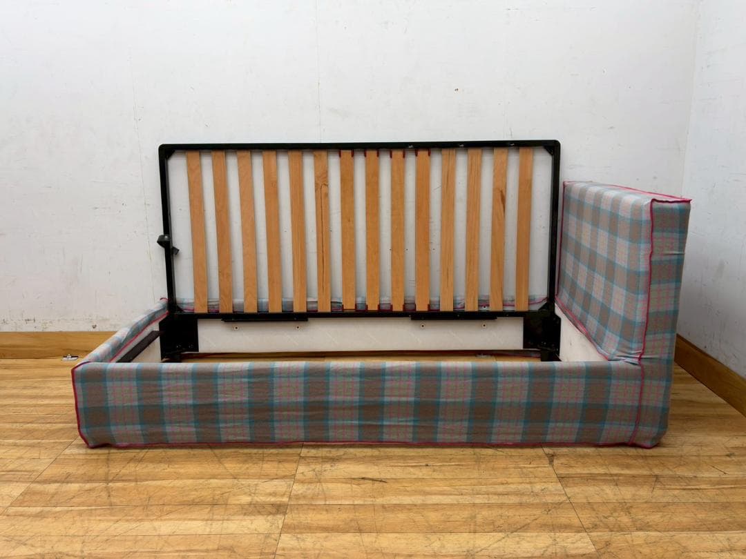 T7693☆展示品☆GERVASONI☆ジョルバゾーニ☆シングルベッドフレーム☆