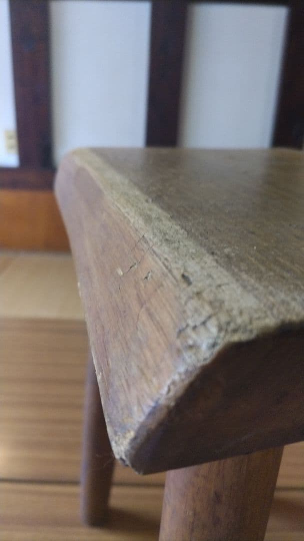 木製スツール　インテリアに