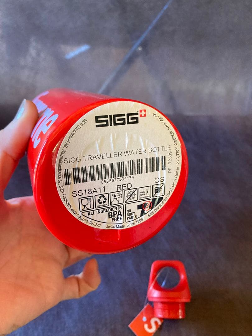 ❗️新品未使用❗️supreme sigg 0.6L 水筒　ウォーターボトル