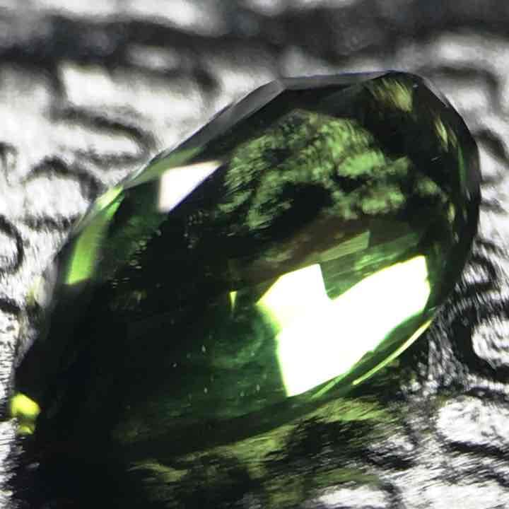 天然グリーンサファイア 【マーキーズブリリアント】 0.495cut