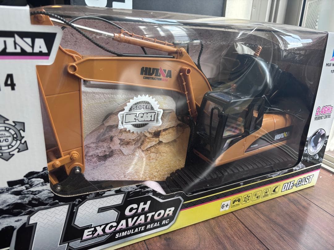 HLUNA ショベルカー　ラジコン