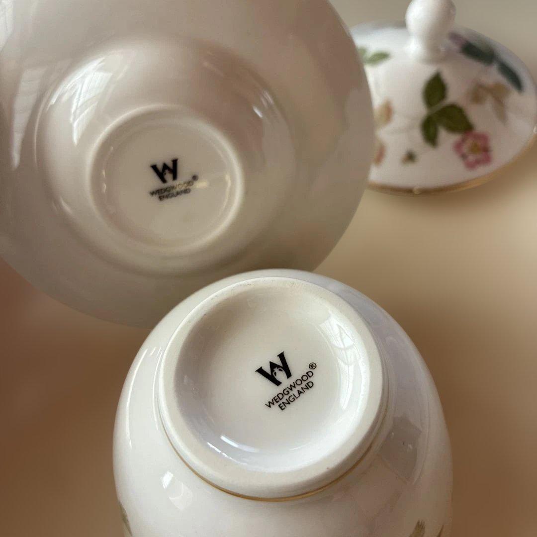 ウェッジウッド　ワイルドストロベリー　ジャパニーズ ティーカップ（蓋付き）6客