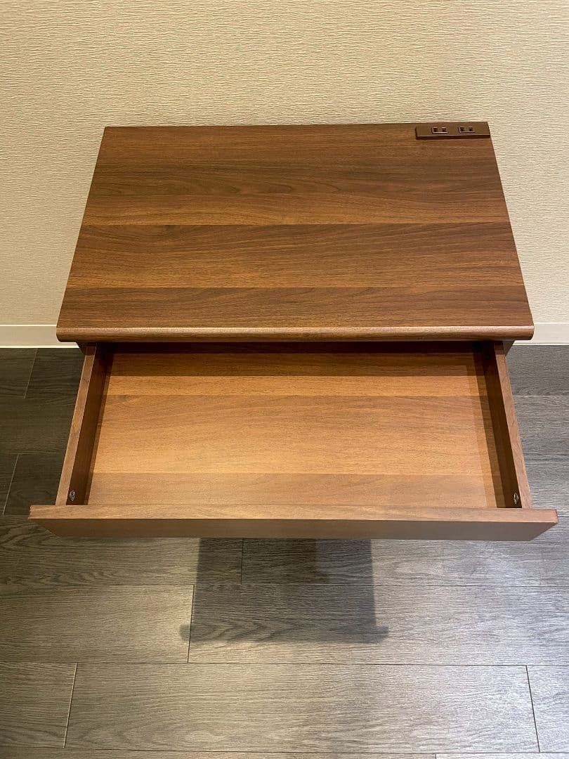 ダークブラウン【パソコンデスク】 コンセント、引き出し付き 左側にノリ付着有