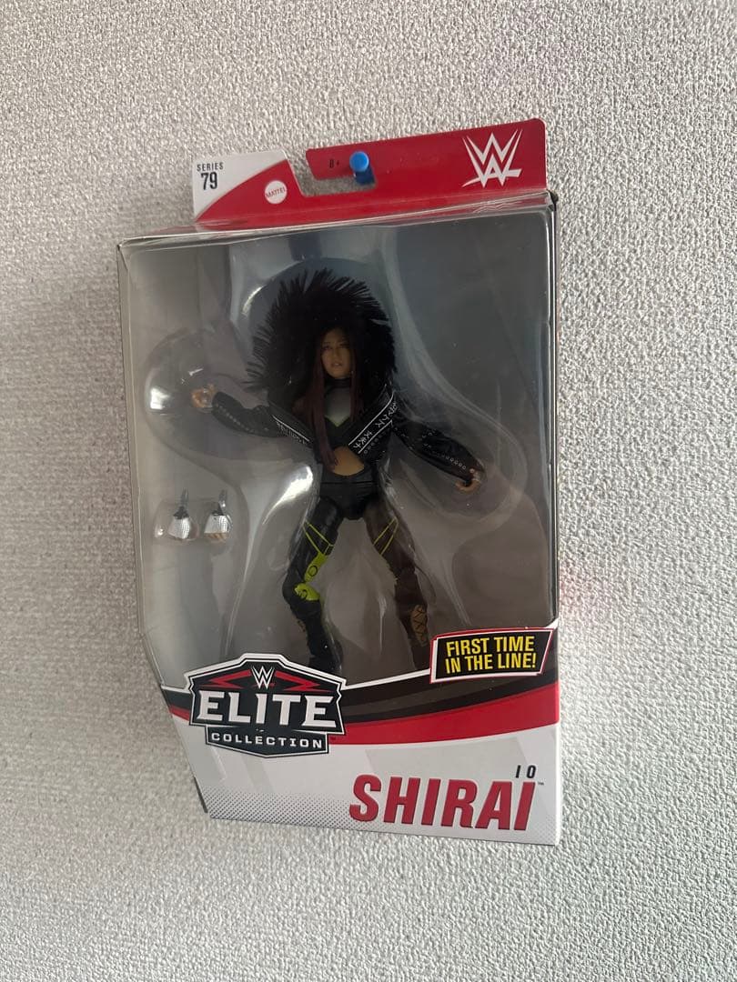 WWE 紫雷イオ　フィギュア　エリート