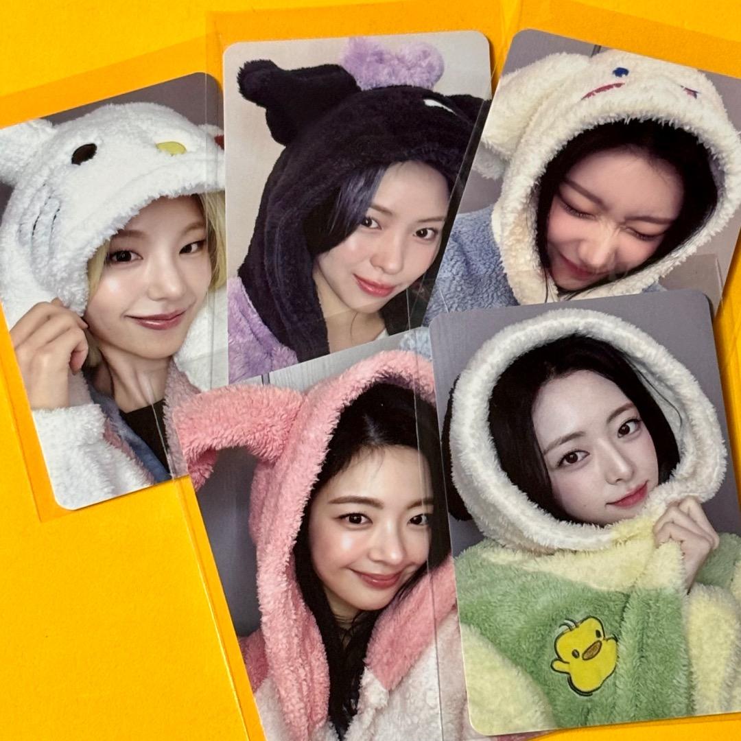 ITZY TUNNEL VISION Makestar トレカ コンプリート - メルカリ