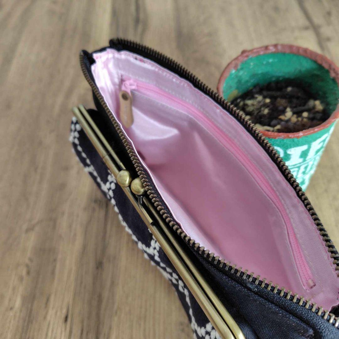 ミナペルホネン/タンバリンネイビー×白/がま口お財布ポシェットmina-