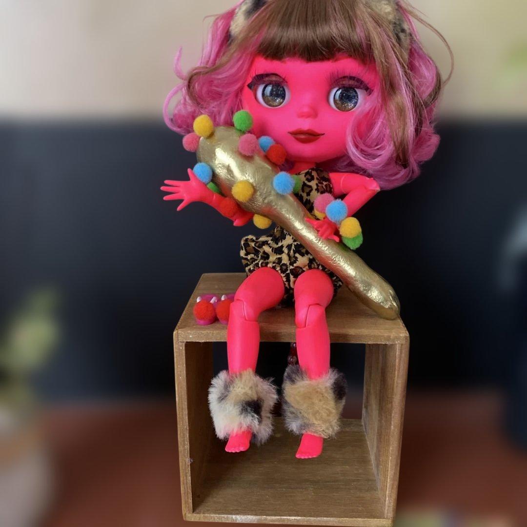 カスタムドール『ピンク鬼』金棒付き 節分 ピンク&ブラウンヘアツノ付きターバン