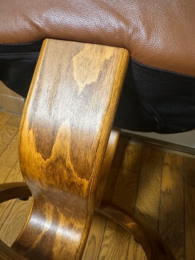 引越し短期出品/エコーネス EKORNES /オットマンスツール 本革 北欧