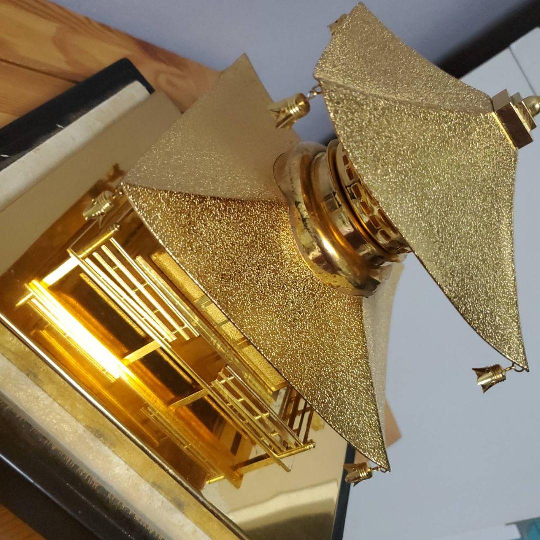 金鍍金 多宝塔 置物 オブジェ 金 ゴールド 寺院 ガラスケース入り