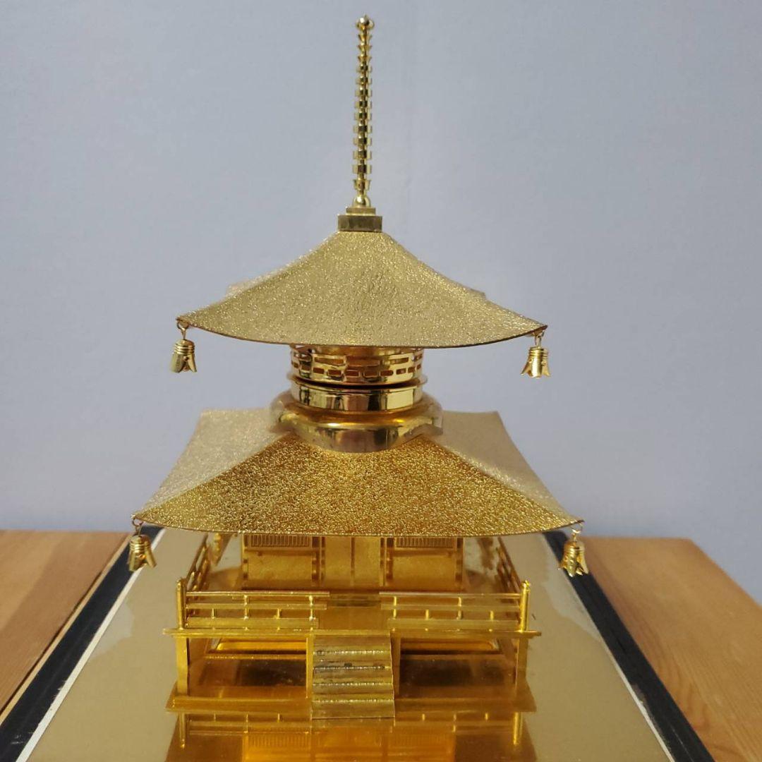 金鍍金 多宝塔 置物 オブジェ 金 ゴールド 寺院 ガラスケース入り