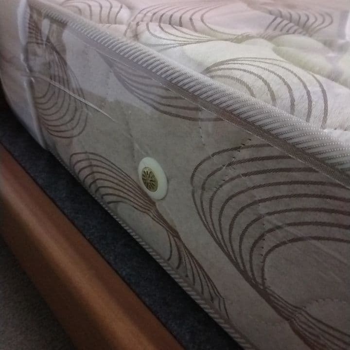 マットレス　ダブル　140×195　ユートップ　ポケットコイル　未開封品