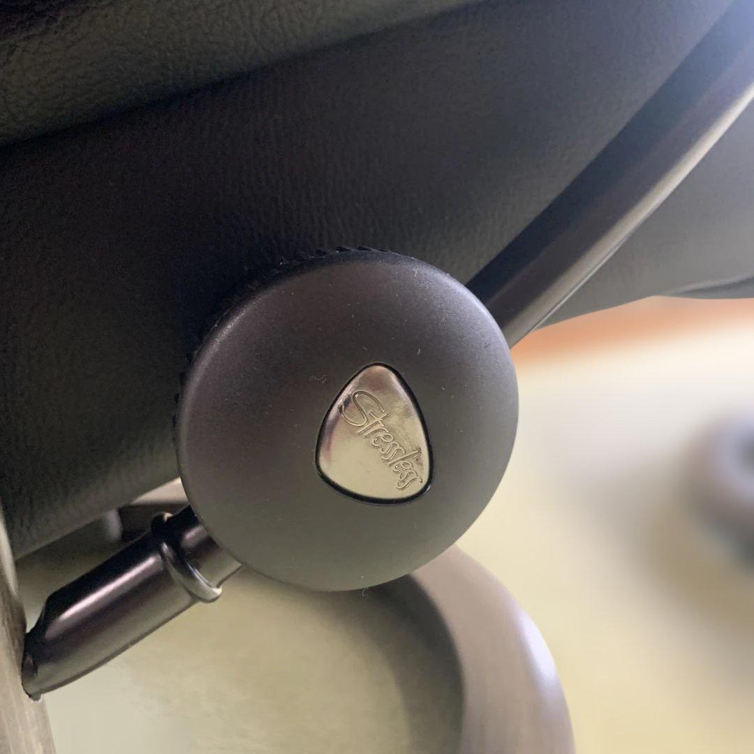 EKORNES ストレスレス リクライニングチェア　オットマン　サイドテーブル付