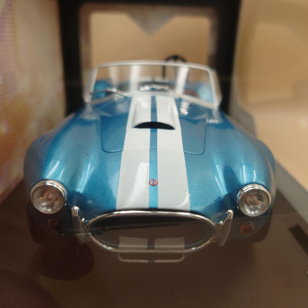1/18 シェルビー コブラ 427 S/C 1965 ブルー ソリド製ミニカー