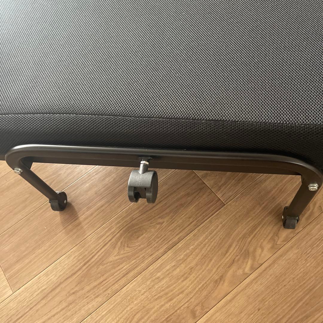 折りたたみメッシュベッド 黒　シングル