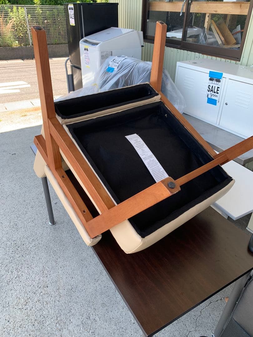 一人掛けソファ　アームチェア　ベージュ　ファブリックチェア 椅子(滋賀県内のみ)