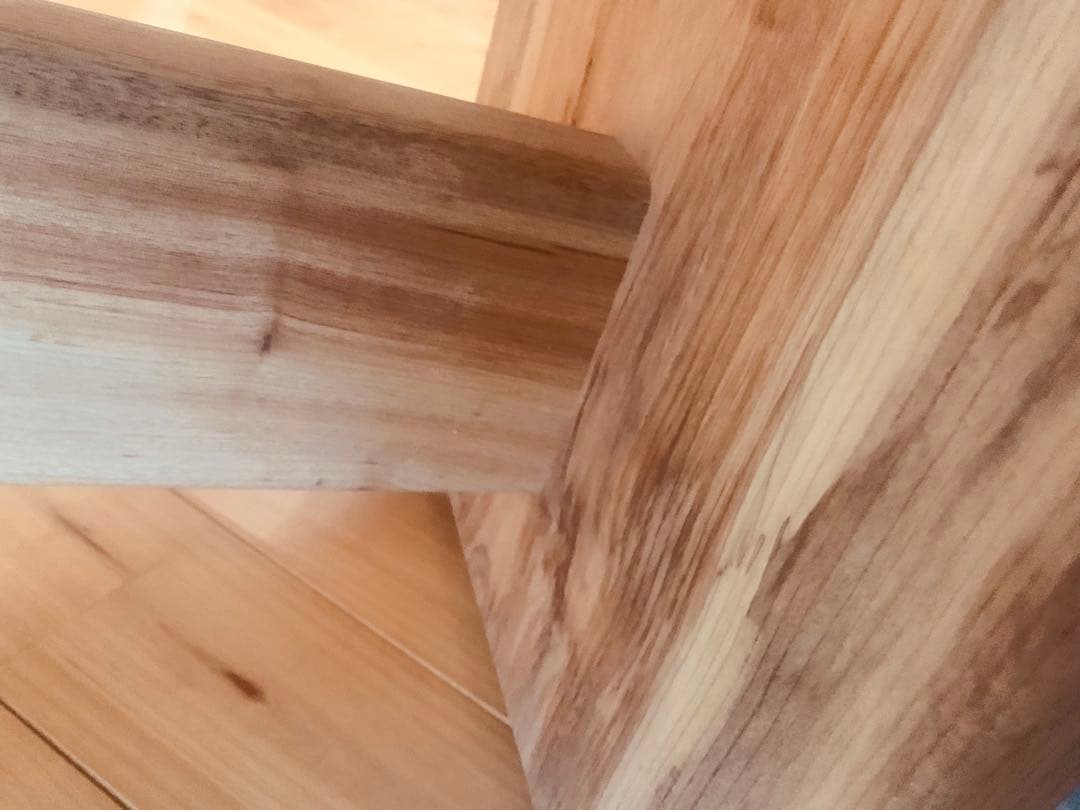 夏セール✨両側の自然な流れ杢目の面白い天板❣️B:楠サイドテーブル、ベンチ