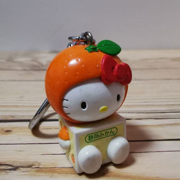 ご当地キティ (静岡限定) キーホルダー 静岡みかん - メルカリ
