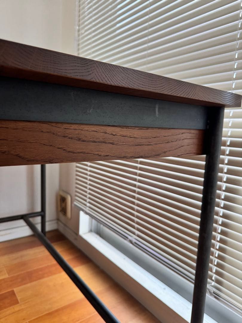 トラックファニチャー　SUTTO DESK