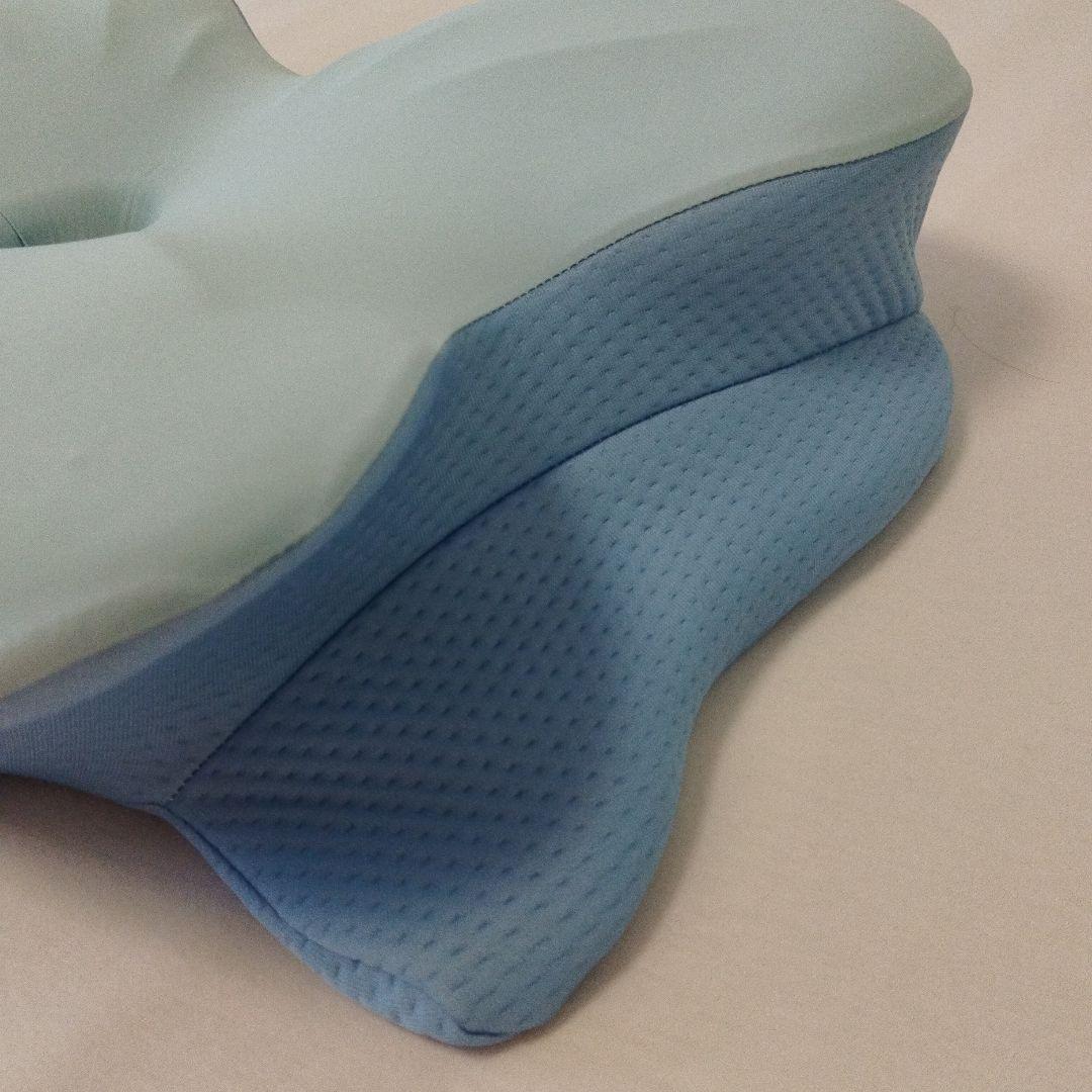 derila Ergo Edition デリラ　エルゴ　枕　ピロー　新品未使用