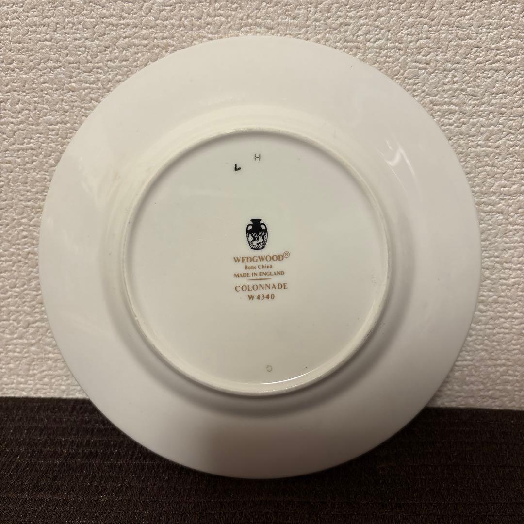 ウェッジウッド　コロネード　ブラック　デザートプレート　15.5cm